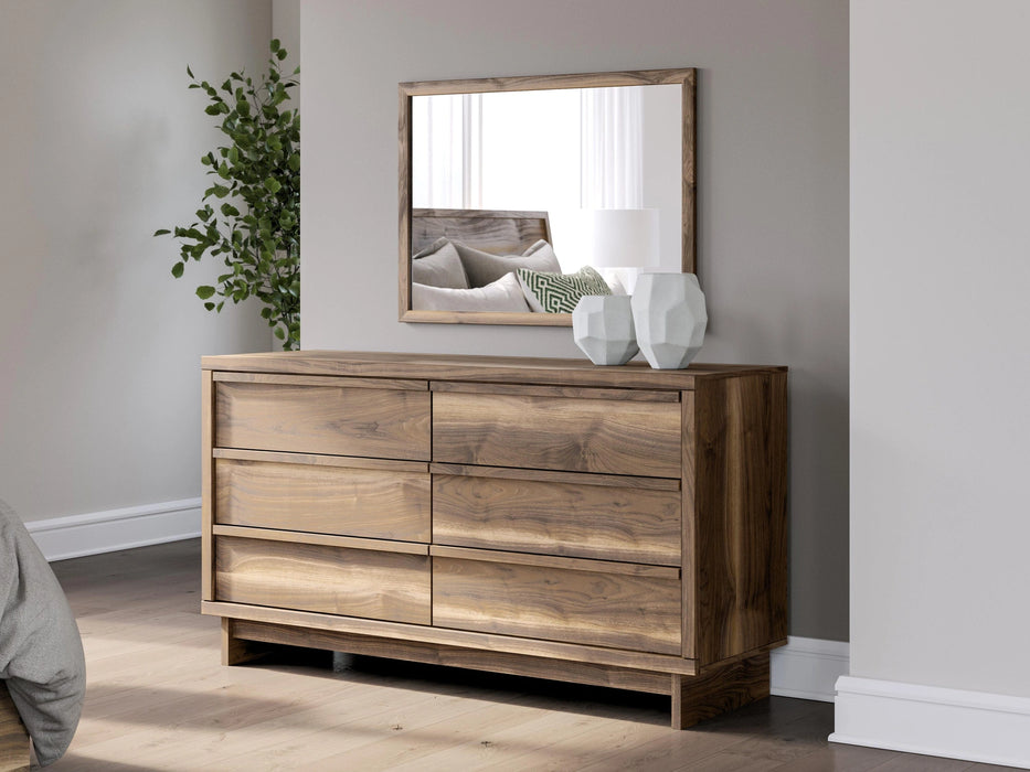 Zadilyn Dresser