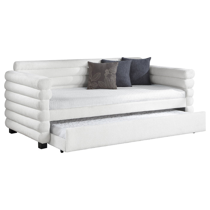 Patricia Daybed with Trundle