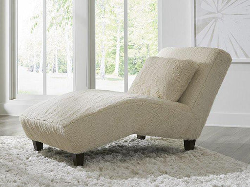 Yakety Sand Chaise Lounge image