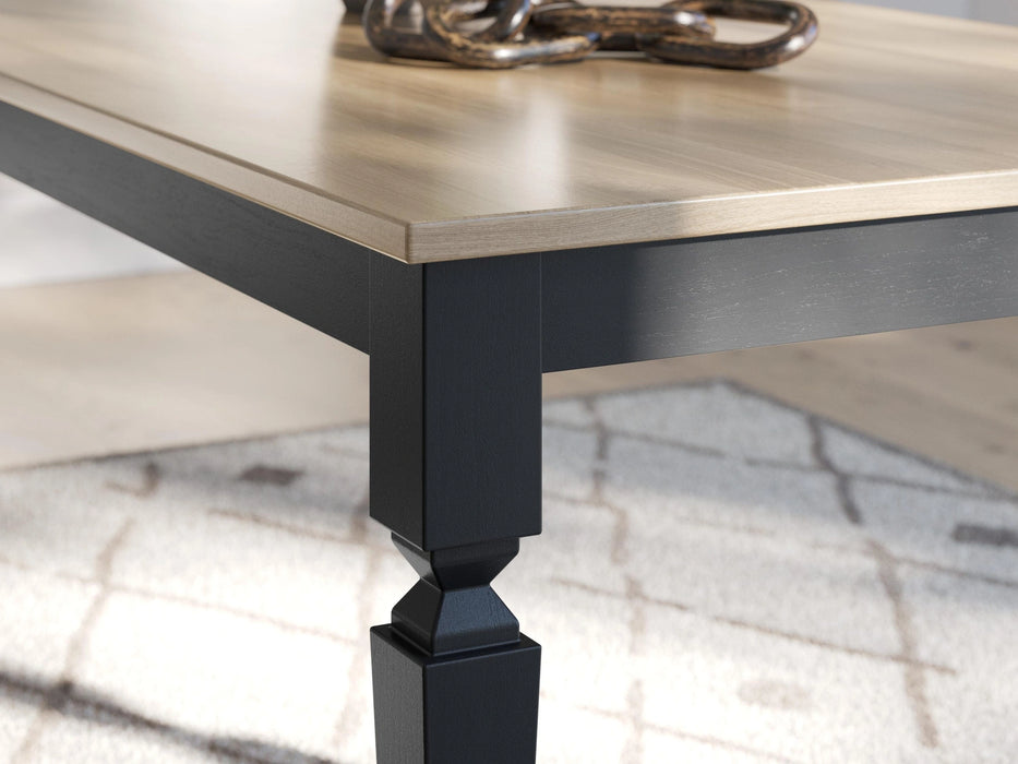 Plazaton Dining Table
